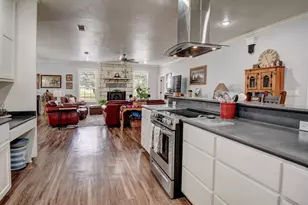 8500 Rosanky Rd, Waelder, TX 78959 - Photo 26