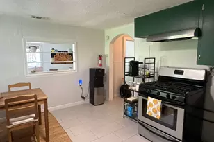 1101 Holly St, Austin, TX 78702 - Photo 8