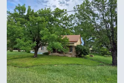 204 W Salty Street, Thorndale, TX 76577 - Photo 4