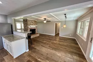 3319 Meadowcreek Dr, Missouri City, TX 77459 - Photo 4