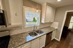 3319 Meadowcreek Dr, Missouri City, TX 77459 - Photo 6