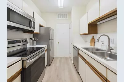 2804 Rio Grande Street #201, Austin, TX 78705 - Photo 4