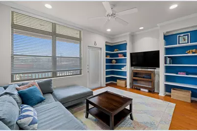 305 E 31st Street #2, Austin, TX 78705 - Photo 2