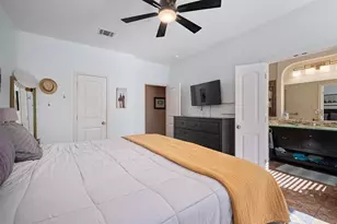 2317 Amur Dr, Austin, TX 78745 - Photo 20