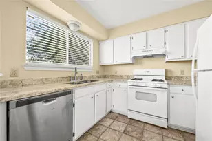 13009 Pollard Dr, Austin, TX 78727 - Photo 16