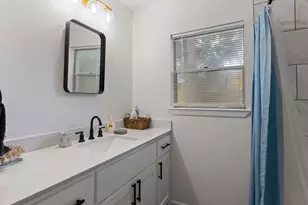 201 Fairlane Dr, Round Rock, TX 78664 - Photo 20