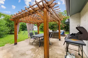 201 Fairlane Dr, Round Rock, TX 78664 - Photo 24