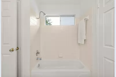 9109 Hoffman Cove, Austin, TX 78749 - Photo 18