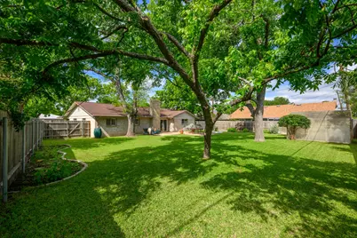 2210 Kenbridge Drive, Austin, TX 78757 - Photo 32