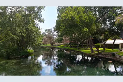 436 Lakeview Boulevard, New Braunfels, TX 78130 - Photo 38