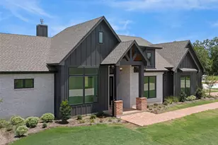 259 Hydrangea Dr, Smithville, TX 78957 - Photo 2