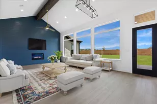 259 Hydrangea Dr, Smithville, TX 78957 - Photo 12