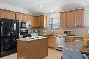 218 Calline Mayes Run, Buda, TX 78610 - Photo 6