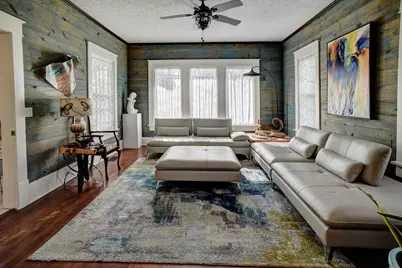 338 W Crockett Street, La Grange, TX 78945 - Photo 4