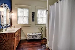 338 W Crockett St, La Grange, TX 78945 - Photo 16