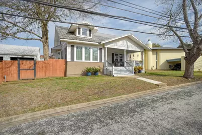338 W Crockett Street, La Grange, TX 78945 - Photo 2