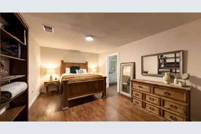 6417 County Road 240, Waelder, TX 78959 - Photo 20