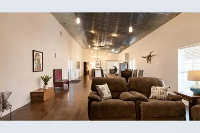 6417 County Road 240, Waelder, TX 78959 - Photo 18