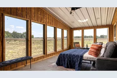 6417 County Road 240, Waelder, TX 78959 - Photo 28
