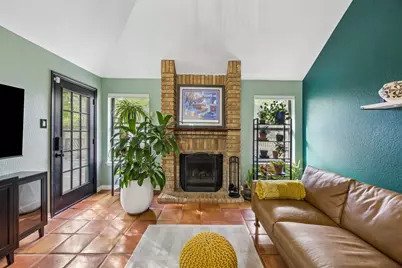 803 Clearwater Trail, Round Rock, TX 78664 - Photo 6