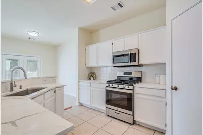 1021 Black Locust Drive W, Pflugerville, TX 78660 - Photo 8