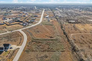 255 Bianca Cir, Del Valle, TX 78617 - Photo 18