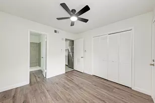1010 W 23 St, Austin, TX 78705 - Photo 12