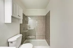 1010 W 23 St, Austin, TX 78705 - Photo 14