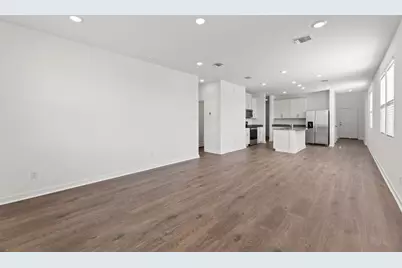 401 The Duke Drive, Jarrell, TX 76537 - Photo 8