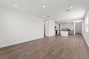 401 The Duke Dr, Jarrell, TX 76537 - Photo 8