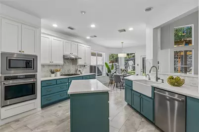 10701 Natick Lane, Austin, TX 78739 - Photo 6