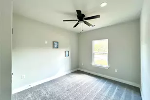 104 Waimanalo Ln, Bastrop, TX 78602 - Photo 18
