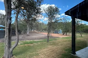 104 Waimanalo Ln, Bastrop, TX 78602 - Photo 14