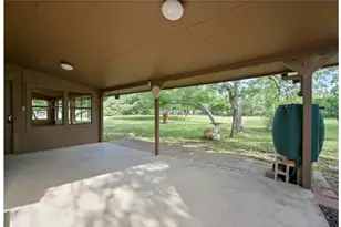 300 W Sequoia Spur, Georgetown, TX 78628 - Photo 6
