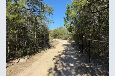 350 Hugo Road, San Marcos, TX 78666 - Photo 6