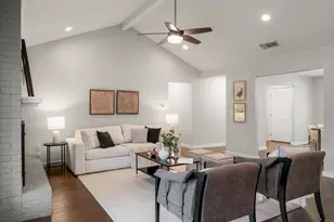 2101 Falcon Hill Dr, Austin, TX 78745 - Photo 10
