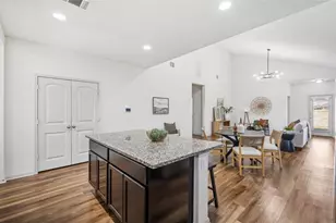 356 Shiner Ln, Georgetown, TX 78626 - Photo 6