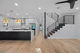 2211 Santa Rosa St, Austin, TX 78702 - Photo 2