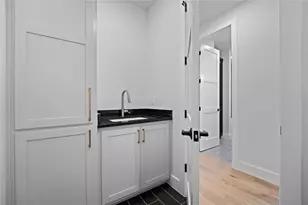 2211 Santa Rosa St, Austin, TX 78702 - Photo 30