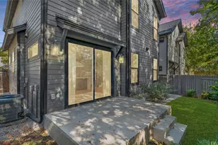 2211 Santa Rosa St, Austin, TX 78702 - Photo 38