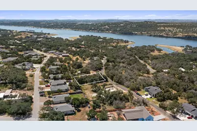 21710 Cardinal Avenue, Lago Vista, TX 78645 - Photo 14