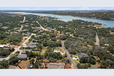 21710 Cardinal Avenue, Lago Vista, TX 78645 - Photo 16