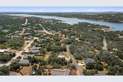 21710 Cardinal Avenue, Lago Vista, TX 78645 - Photo 16