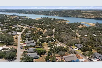 21710 Cardinal Avenue, Lago Vista, TX 78645 - Photo 14