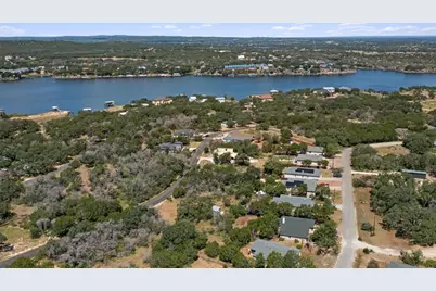 21710 Cardinal Avenue, Lago Vista, TX 78645 - Photo 8