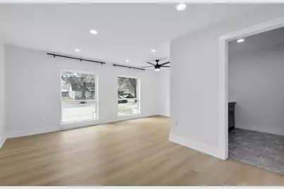 2300 Fair Oaks Drive, Austin, TX 78745 - Photo 12
