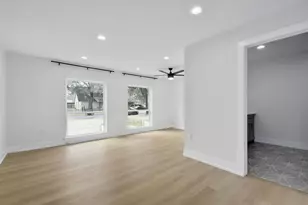 2300 Fair Oaks Dr, Austin, TX 78745 - Photo 12