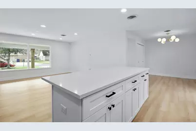 2300 Fair Oaks Drive, Austin, TX 78745 - Photo 10