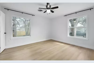 2300 Fair Oaks Drive, Austin, TX 78745 - Photo 16