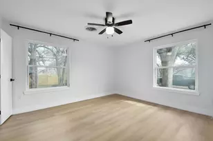 2300 Fair Oaks Dr, Austin, TX 78745 - Photo 16
